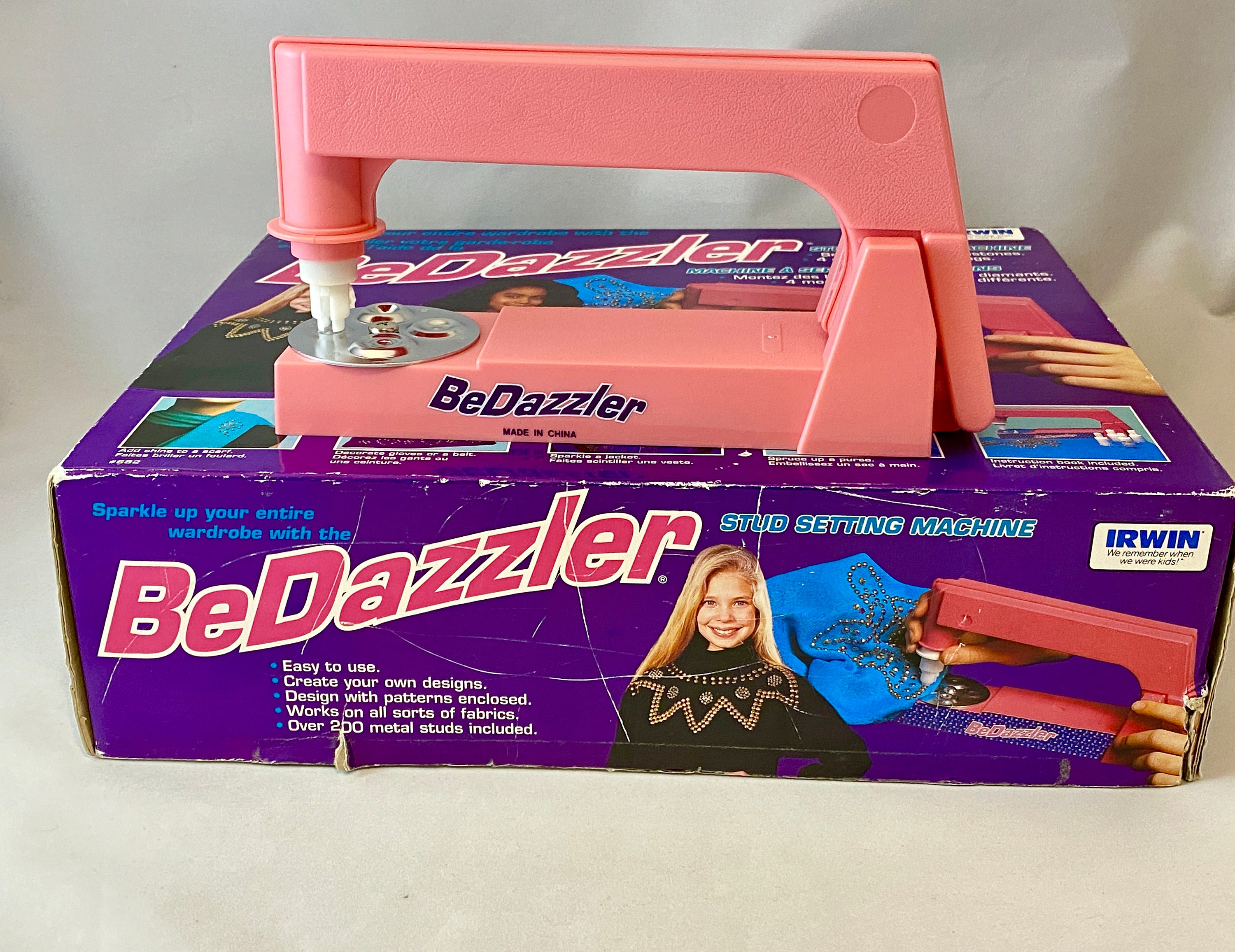  Bedazzler The Original Bedazzler Rhinestone and Stud Setting  Machine Decorate Any Outfit Hat Shirt Belt Scarf Sweater Dress : Arts,  Crafts & Sewing