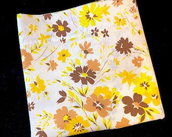 Vintage Bed Sheet, Sears Floral Twin Size Flat Top, Mod Flower Power Print, Cotton Poly Percale, Shabby Chic Linen