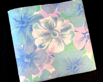 Vintage Bed Sheet, Wabasso Mystique Twin Flat, Blue Purple Mod Floral Print, 1970s Flower Power Bedding