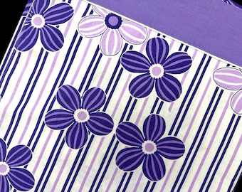 Vintage Wabasso Illusion Full Double Flat Top Bed Sheet, Purple Mod Flower Power Daisy Stripe Print, 100% Cotton Bed Linen