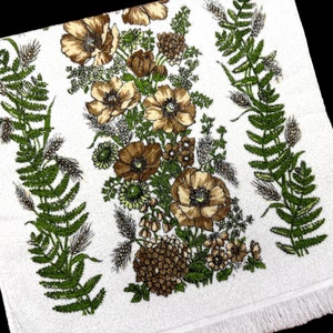 Vintage Towel, 1970&#39;s Flower Power, Cannon Bath Size, Earth Tone Screenprinted Flowers, Nature Inspired Botanical