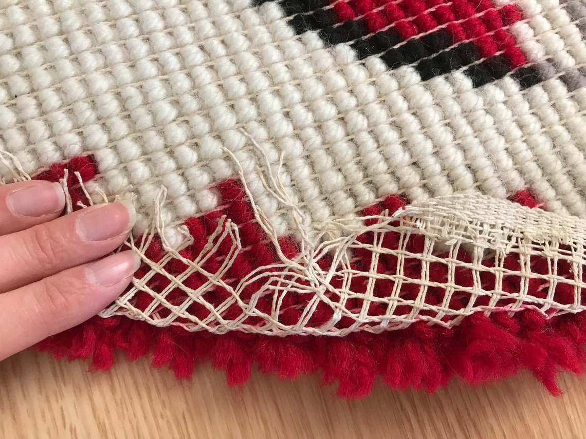 Vintage Latch Hook Christmas Tree Skirt Wreaths and Santa Etsy