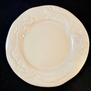 Vintage Gien Neptune Plate, Fish Border Faience Earthenware Stoneware, Cream Satin Glaze, Dinner Size, Made in France, Nautical Decor