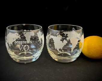 Vintage Seagram&#39;s VO Map Glasses, Set of 2 Roly Poly Globe Lowball Glassware, Canadian Whiskey, 1970&#39;s Man Cave Barware