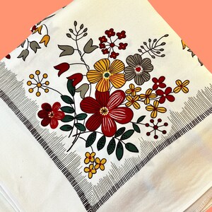 Vintage Floral Tablecloth, Mod Flower Border Print, Autumn Flowers, Asian Style Table Linen