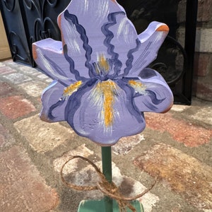 Rustic Wood Flowers Daisy/Sunflower/Lily/Iris Iris