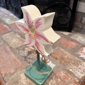 Rustic Wood Flowers Daisy/Sunflower/Lily/Iris image 7
