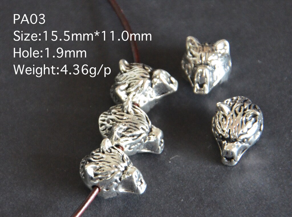 SUPERFINDINGS: Kit 18 Perline Distanziali Con Testa Di Animale In Lega Tibetana Per Creazione Gioielli Fai-da-Te