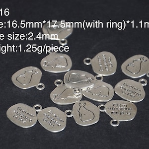 un conjunto de 20g tallados delfín encantos-carta tallada encantos-antiguos tonos plateados charms-DIY joyas encantos-delfín encantos con letras