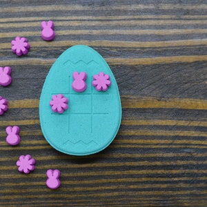 Egg Tic Tac Toe Bath Bomb Mold