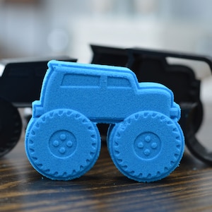 Hatchback Monster Truck Badbom Mal