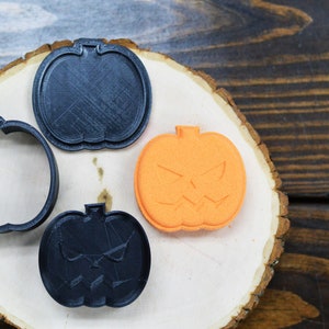 Flat Jack O'Lantern Bath Bomb Mold