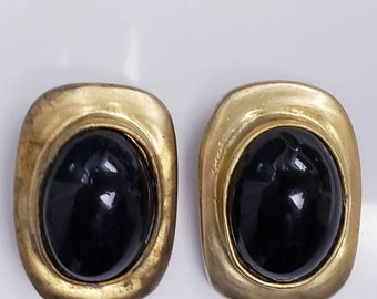 Vintage black and gold cabochon pierced earrings