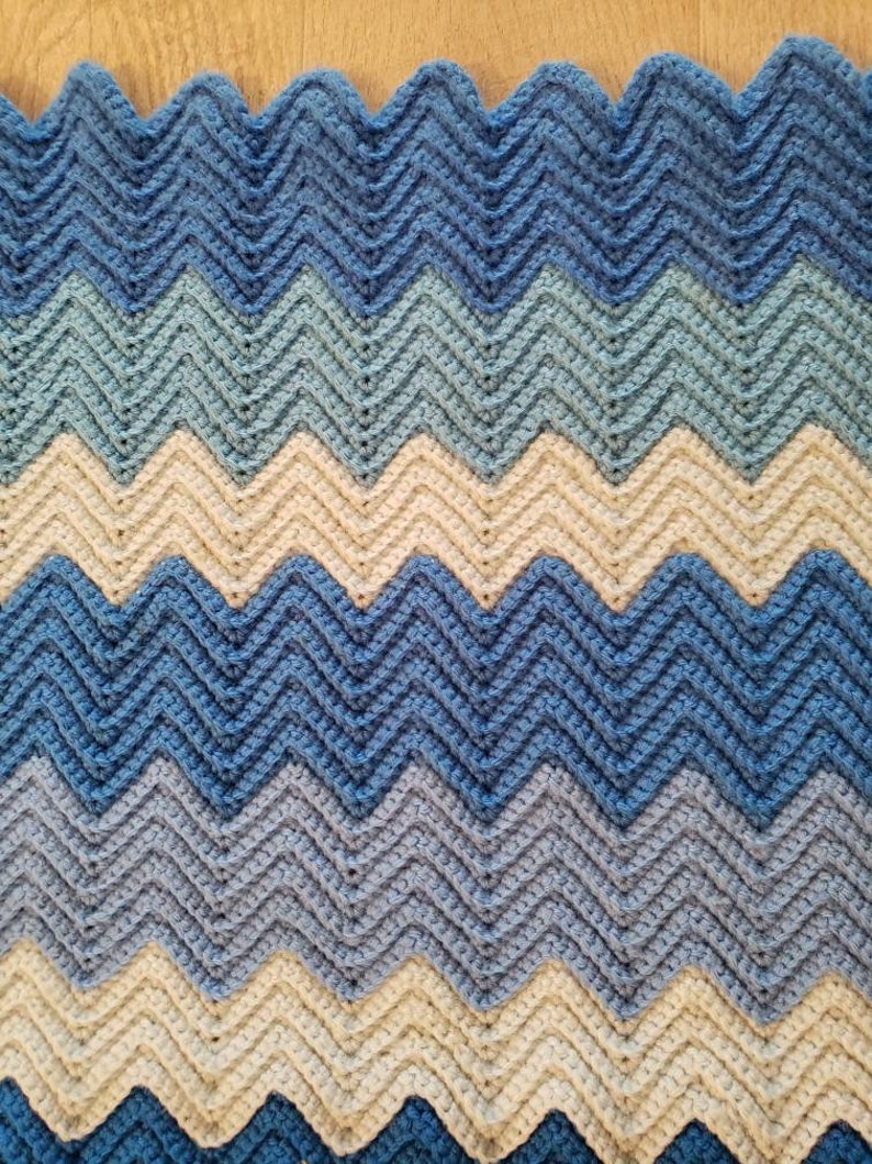 Small Heavyweight Shades of Blue and White Chevron Pattern - Etsy