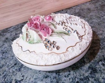 Candy Dish Jewelry box Capodimonte style porcelain Heart dish with lid