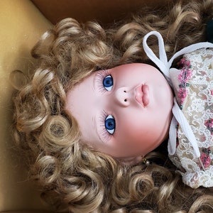 Treasured Heirloom Collection &quot;Pamela&quot;, Original Box