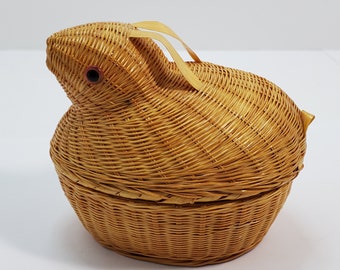 Zhejiang Handicrafts Rabbit Covered Basket