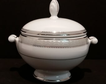 Mikasa Platinum Crown Covered Sugar Bowl