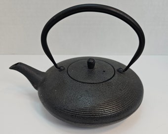 Japanese Cast Iron Teapot with Strainer