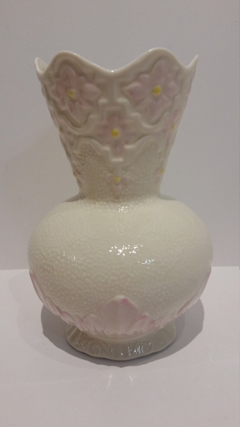 Belleek 6 Vase Pink Flowers 19801992 Etsy