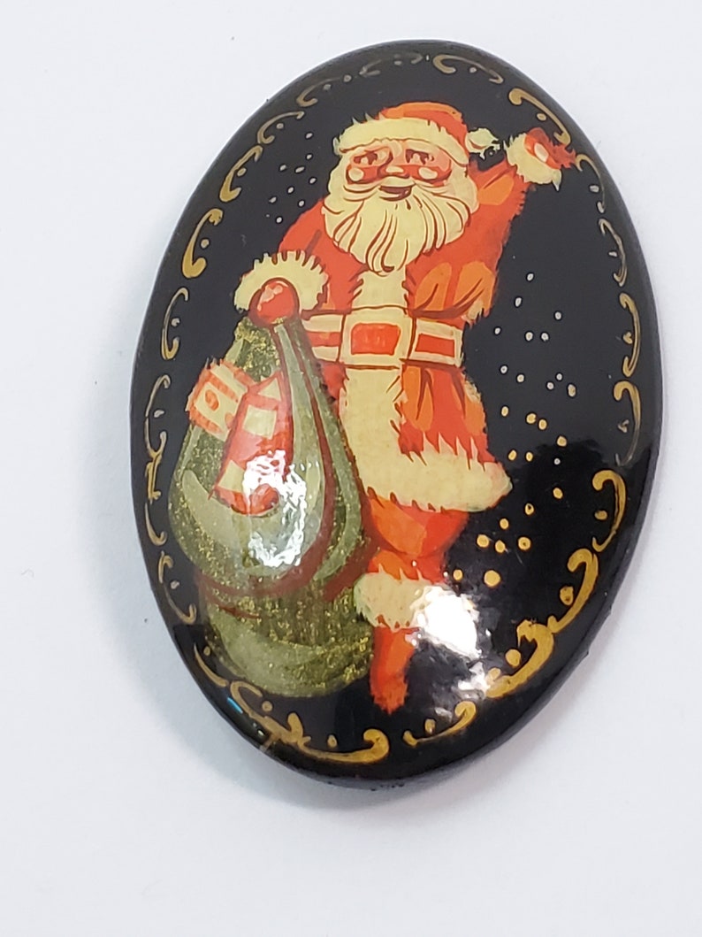 Russian Black Lacquer Santa with Sack Brooch Artist Signed image 3