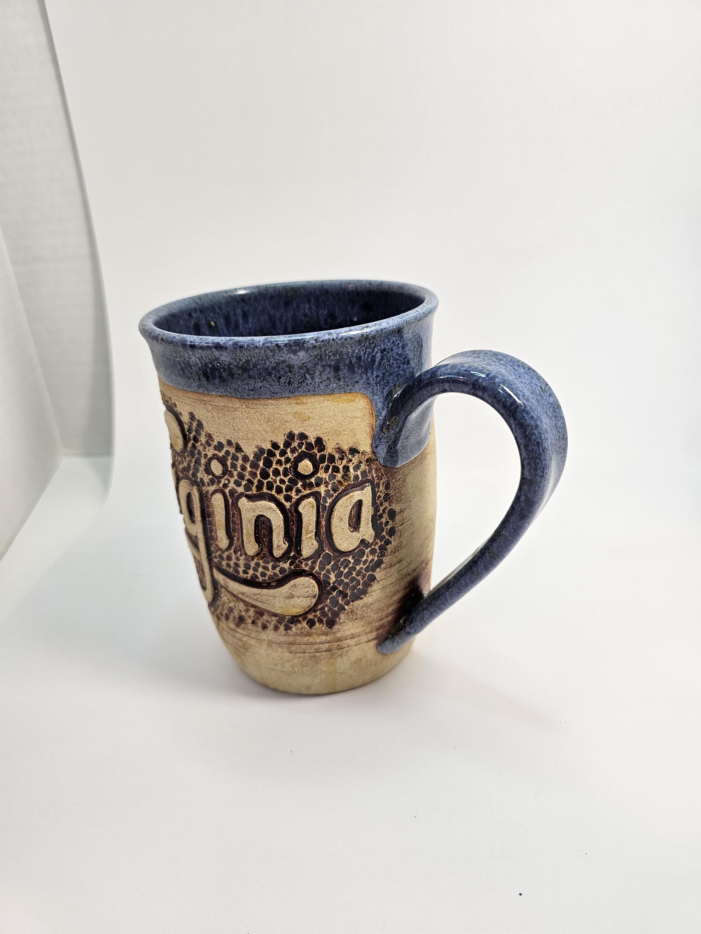 ヴァージニア陶器スタイン、アーティストサイン入り、1998年 - Etsy 日本