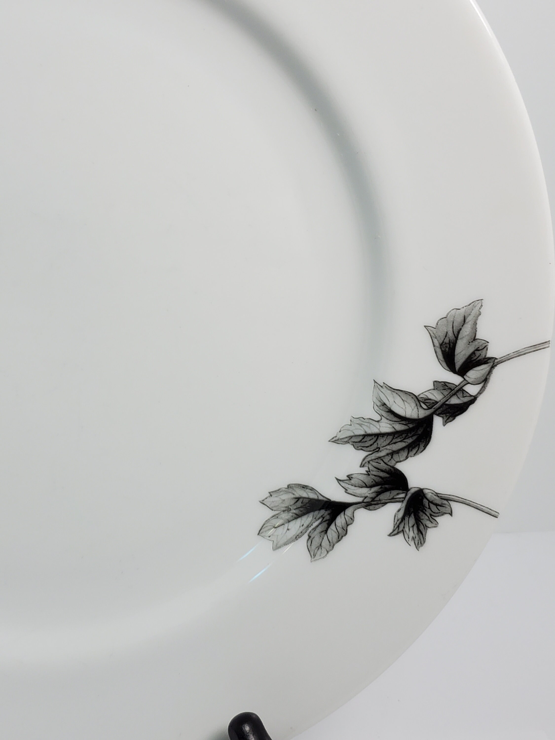 ロイヤルウースター ブラックピオニー ディナープレート - Etsy 日本