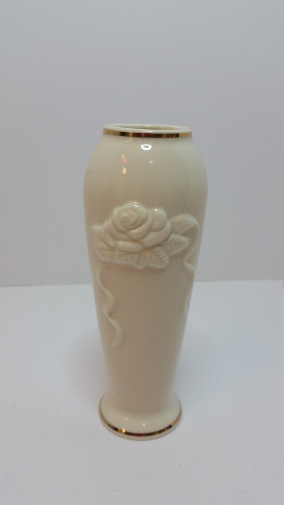 lenox rose blossom and bow 5 34 vase ref=landingpage similar listing bot 8