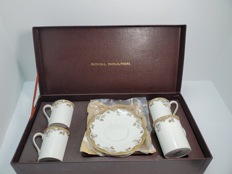 Royal Doulton Lynne Wood Demitasse Set - Thumbnail 2