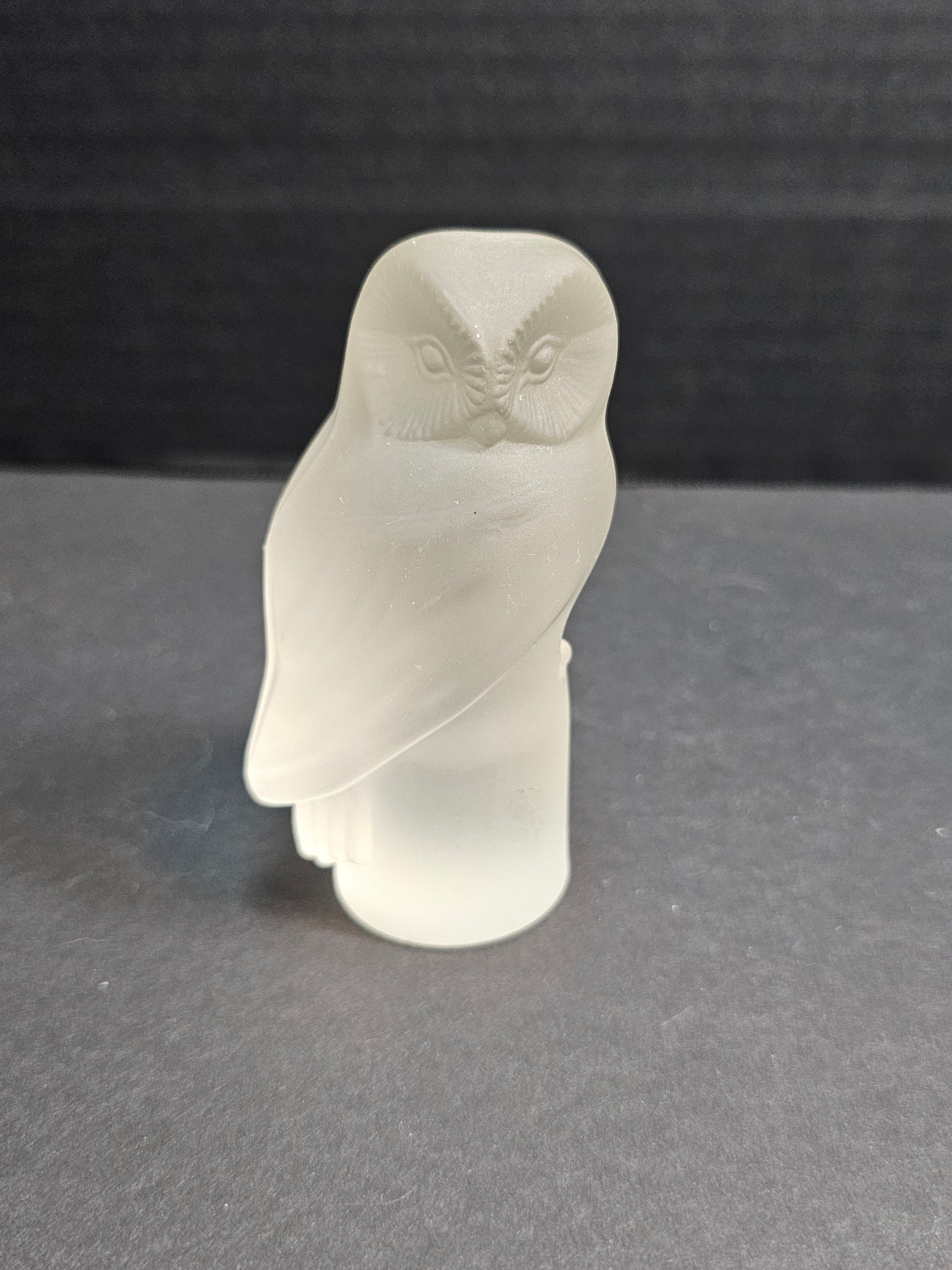 LE Smith Frosted Glass Owl