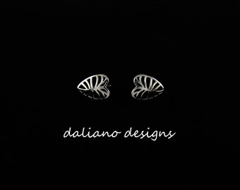 Taro Leaf (Kalo) Cut-out 16mmL Post Earrings. Hawaiian inspired jewelry design. 925 Sterling Silver w/ Rhodium plating to prevent tarnish.