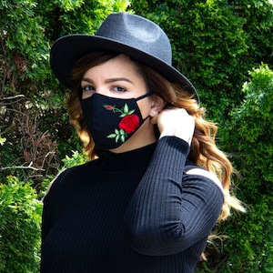 Face Mask - Red Roses/Black with Filter Pocket | High-Quality | Handmade Adjustable & Washable   | 100% Organic Linen | Unisex