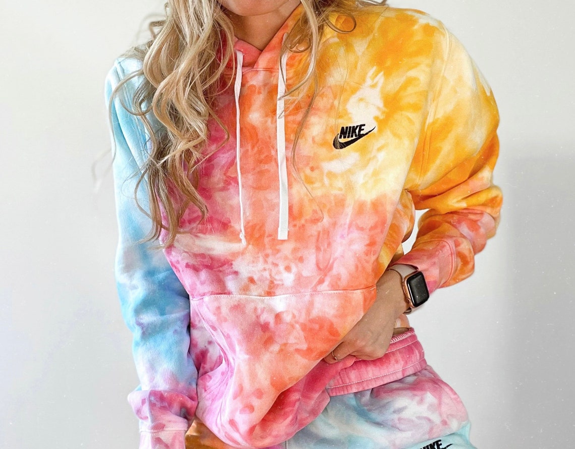 nike tie dye foundation hoodie