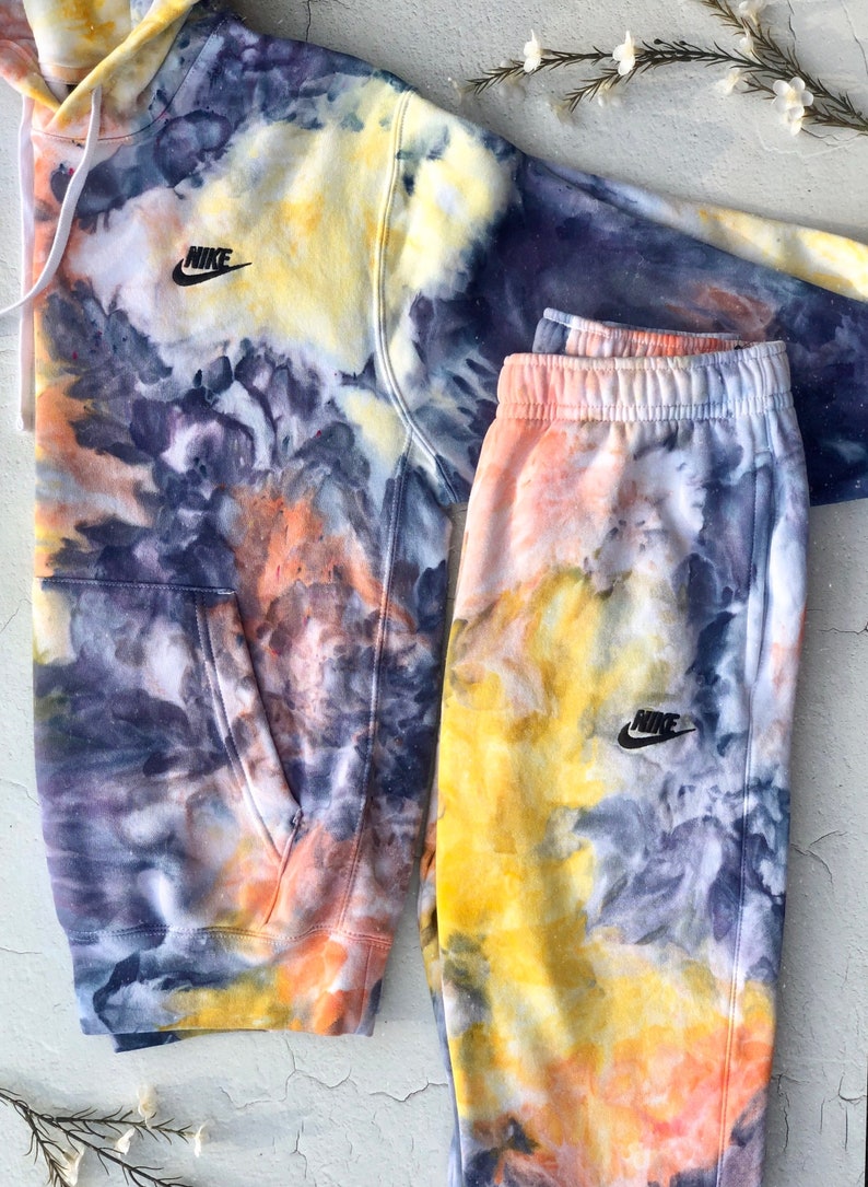 Nike tie dye sweat suit Clearance