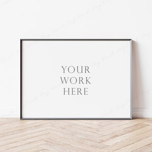 Horizontaler Rahmen Mockup, schwarzer Rahmen Mockup, modernes digitales Mockup, 4x3 Rahmen Mockup, 4x3 Landschaftsrahmen, Psd Mockup, Rahmen auf Holzboden