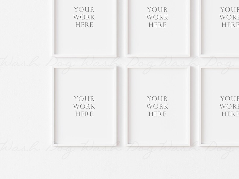 Peut inclure: Cinq cadres photo blancs avec le texte "YOUR WORK HERE" dans chaque cadre, dispos&eacute;s en grille sur un mur blanc.