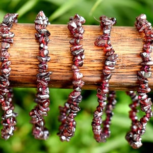 Natural Garnet Chip Bracelets,  Loose Crystal Gemstone Chip Bracelets ~ Healing Chakra Chip Bracelet, Cleanses and Re-energises Chakras