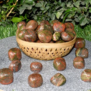 Pedras caídas de cristal Unakite, pacotes caídos de pedras preciosas verdes para 1,2,3,5 e 10 unidades de cura de chakra e equilíbrio energético, presente espiritual exclusivo
