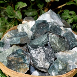 Rough Moss Agate Crystal - Raw Moss Agate Stones, Natural Moss Agate Raw Gemstone, Raw Crystal Jewelry Pack size of 1, 2, 3, 5 and 10 Pieces