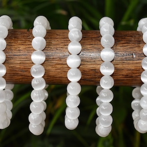 Selenite Bracelet 6mm, 8mm, 10mm  Round Beaded Bracelet, Natural Selenite Stone Healing Bracelet for Yoga Meditation, Healing Design - Gift