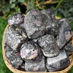 Spinelle Matrix Tumbled Stones A Grade Healing Crystals, Gemstone Natural Tumbled Stones in pack sizes of 4oz, 1/2 lb and 1 lb.