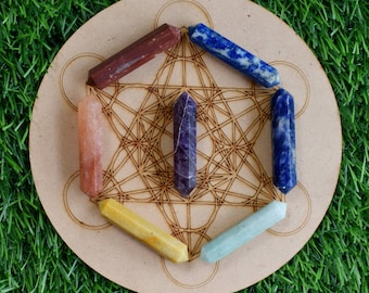 Set von 7 Chakra Double Terminated Crystal Points Double Point Bleistifte Handgeschnitten für Crystal Grid