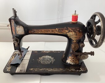 Rare —Working 1899 Singer sewing machine - 16143210 - Sphinx - Model 28
