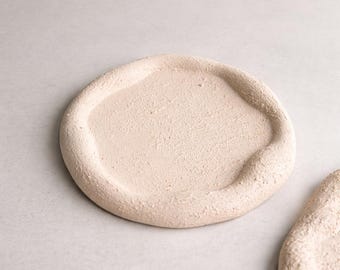 Bandeja de hormigón en forma de nube: plato para joyas con textura de piedra, portavelas