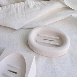 Jabonera de hormigón hecha a mano: decoración de baño redonda o rectangular