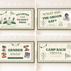 K&ouml;nnte beinhalten: Vier rechteckige Spielkarten mit cremefarbenem Hintergrund und gr&uuml;nem Vichy-Karo-Rand. Die Karten zeigen dunkelgr&uuml;nen Text und Illustrationen, darunter Camping-Symbole, Fotos eines Mannes sowie die Phrasen We Listen And We Don't Judge, What Did The Groom Say, Gender Swap und Camp Bach Trivia.