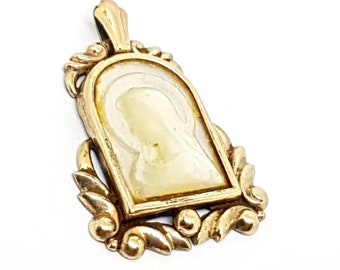 Religious medals, silver religious gifts, Antique art deco religious medal, Mother-of-pearl cameo. Circa 1940. Vintage & Antique Jewelry.