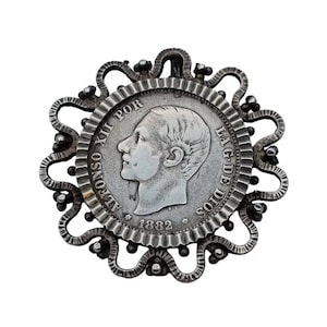 Silver coin brooch, Spanish original silver coin brooch. Alfonso XII 1882, 2 Ptas. Circa 1940. Antique & Vintage jewelry. Jewel gift.