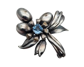 Vintage art deco flower large  brooch, blue rhinestones jewelry wedding, wedding gift for bride from mom, art deco blue pin, Circa 1930-1940