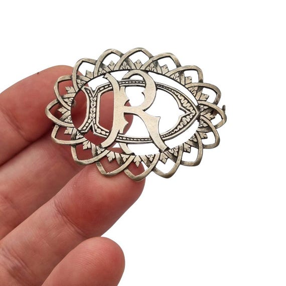Antique brooch with openwork initials "DR" or "RD… - image 2